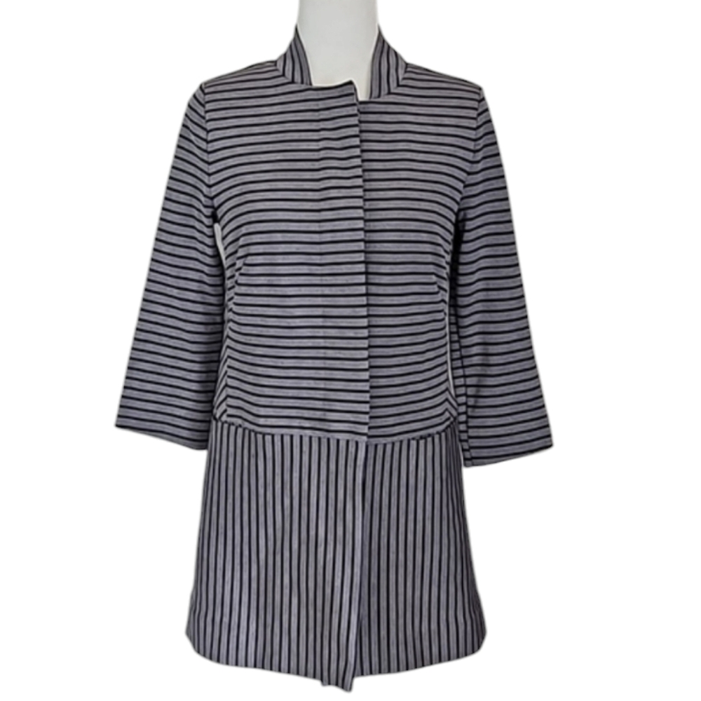 Cabi Dappled Stripe Car Coat, size small. STYLE # 5474